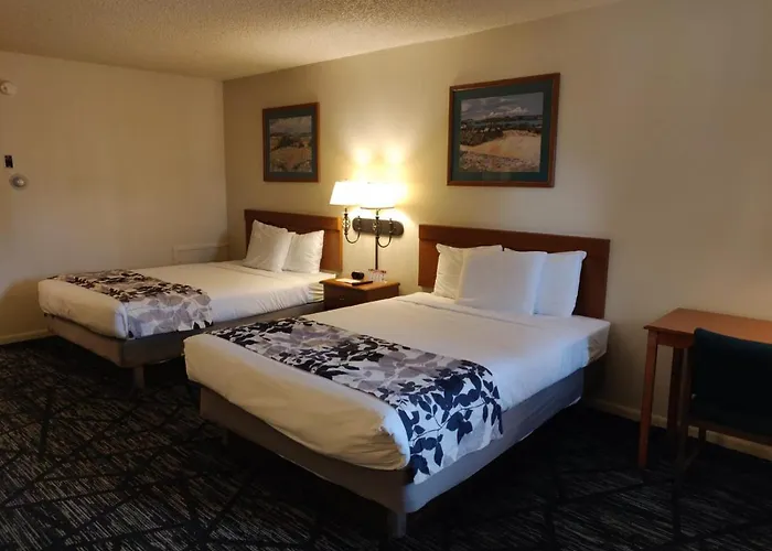 Skyline Motor Inn